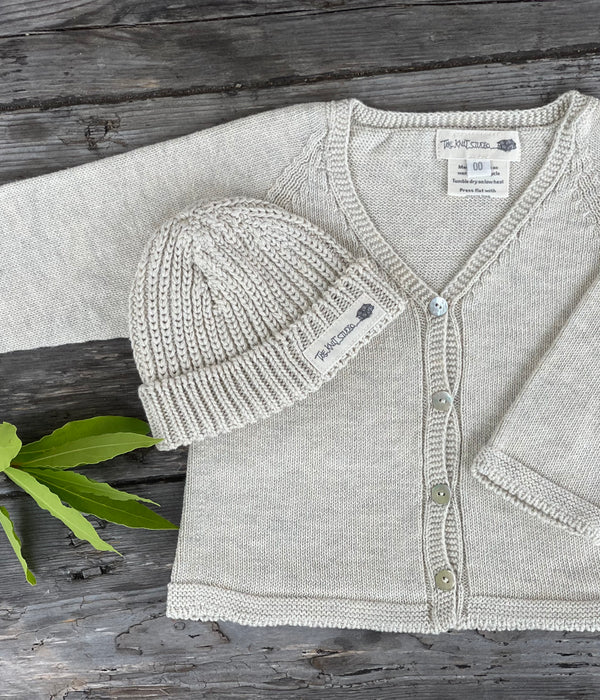 GIFT PACK - Fine Knit Cardigan + Chunky Knit Beanie