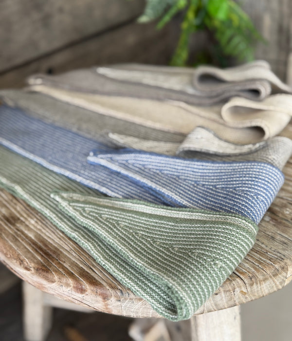 100% Pure Cashmere Purl Pointed Scarf