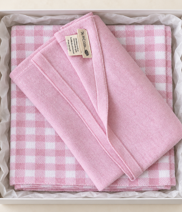 Gingham Blanket & Swaddle Gift Pack